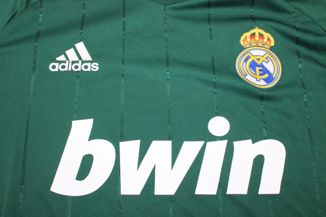 Camiseta retro de la tercera equipación del Real Madrid 2012/2013