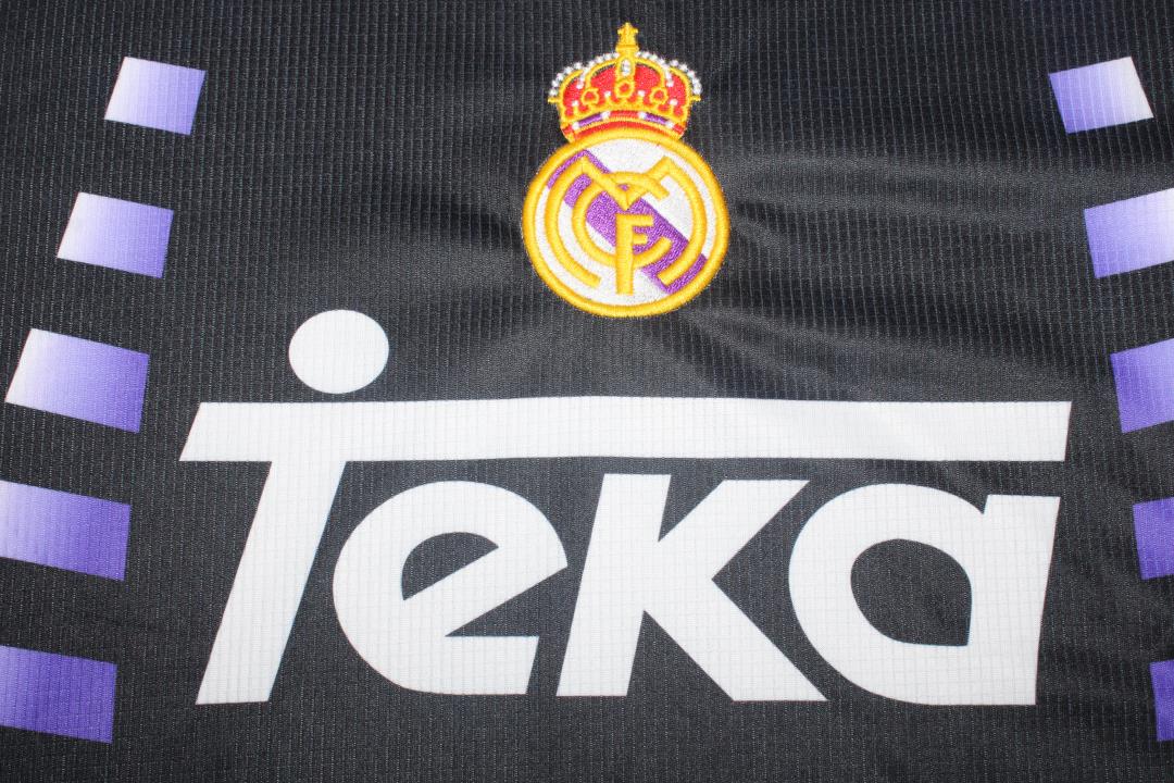 Real Madrid 1997/1998 Vintage Retro Third Kit Jersey