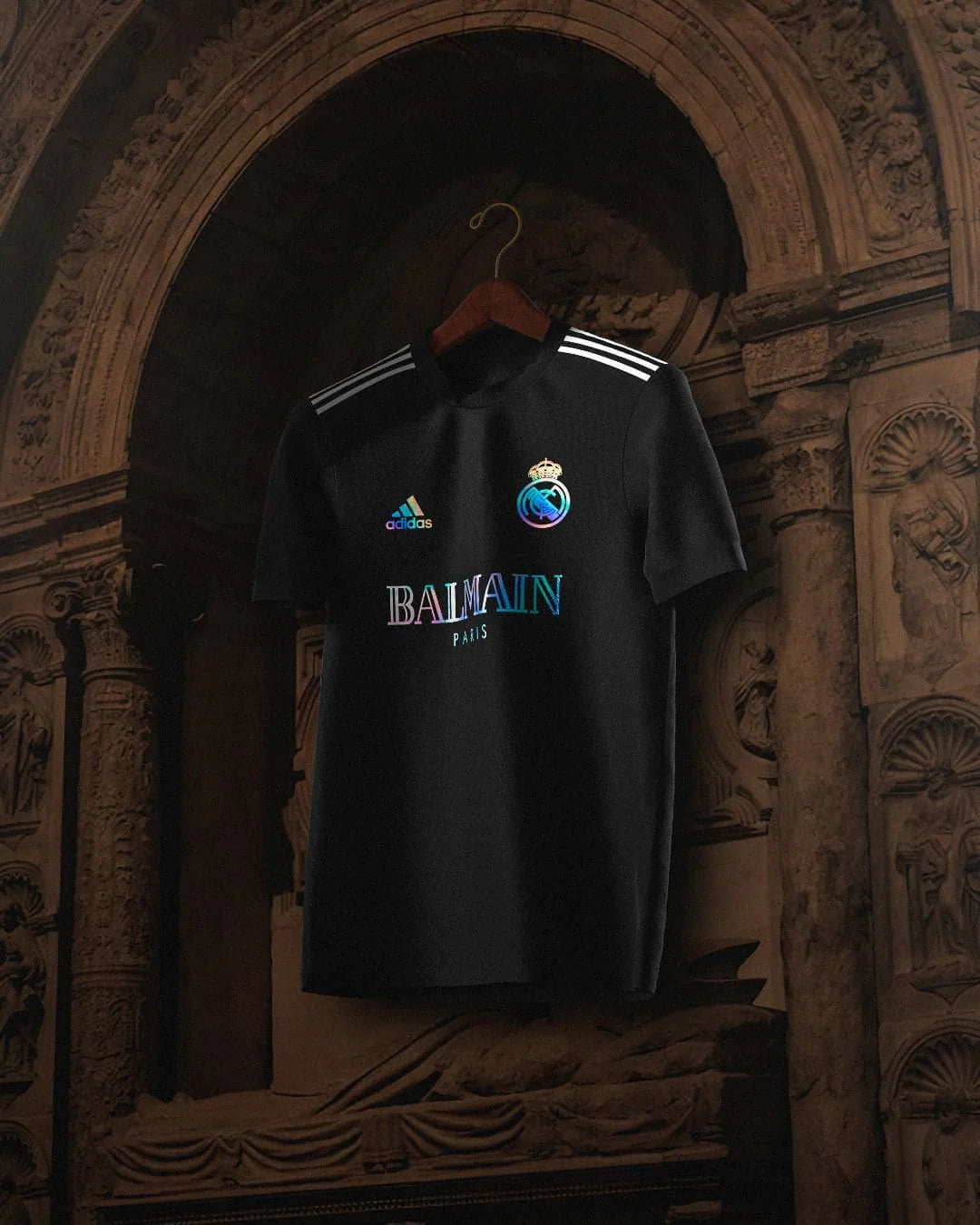 Real Madrid 23/24 x Balmain Special Vintage Away Jersey