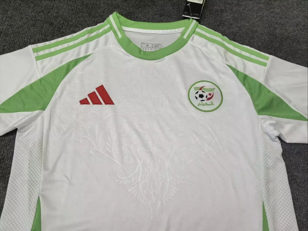 Algeria 25/26 White/Green Home Jersey