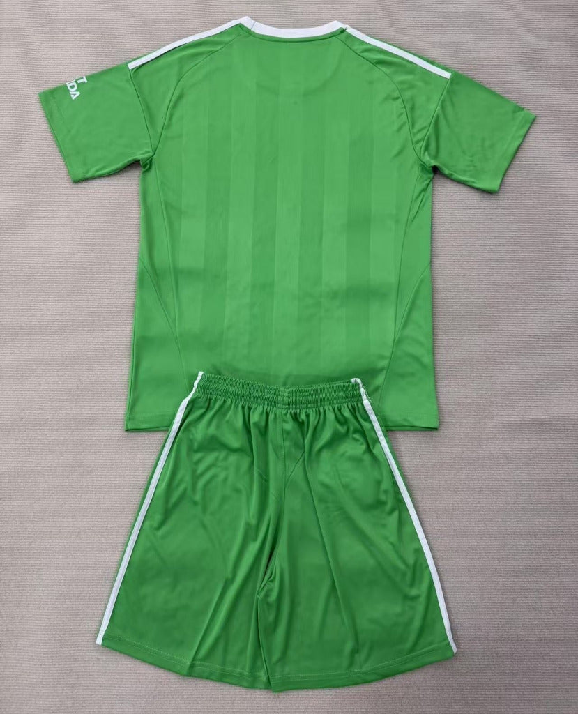 Arsenal 25/26 Green Goalkeeper Kids Jersey Set