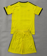 Arsenal 25/26 Yellow Goalkeeper Kids Jersey Set