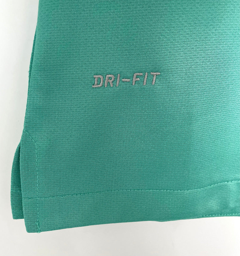 Barcelona 2010/11 Retro Green Away Long Sleeve Jersey