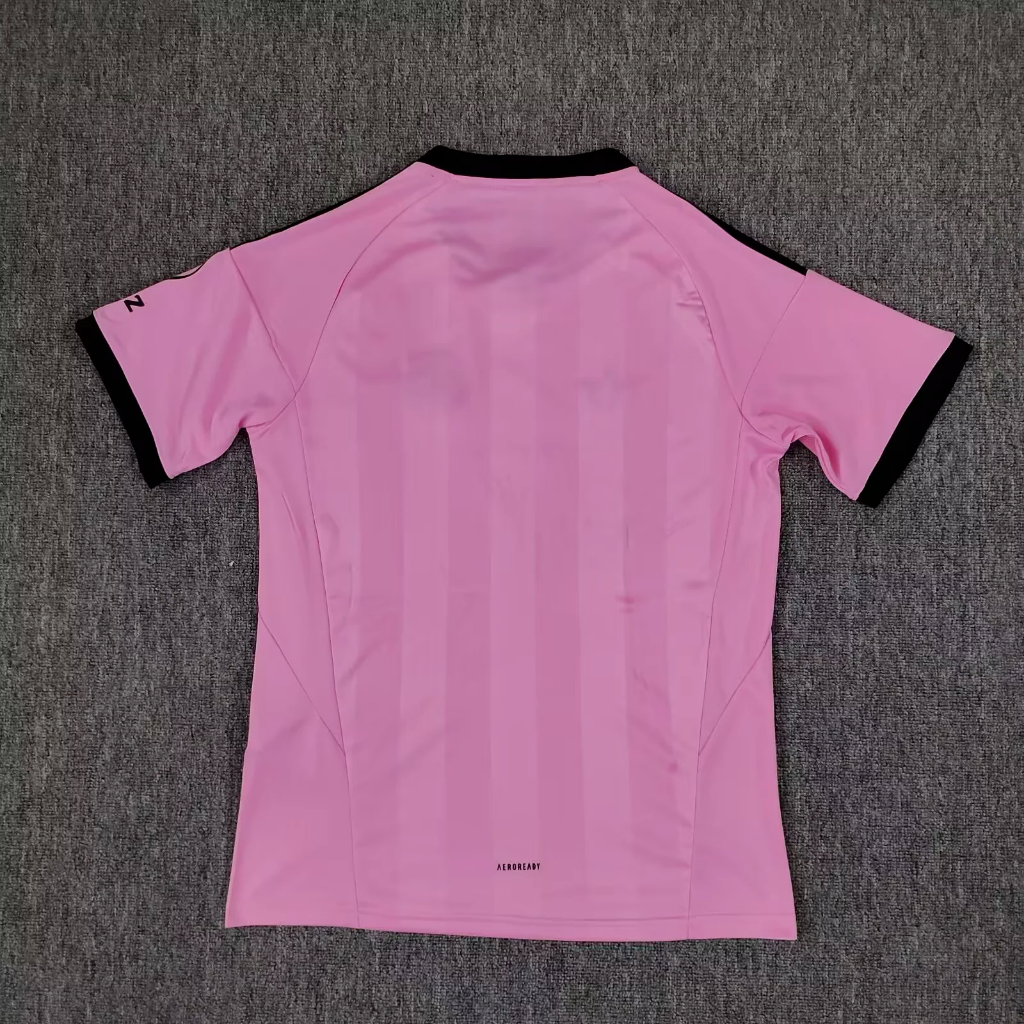 Bayern Munich 25/26 Pink Goalkeeper Jersey