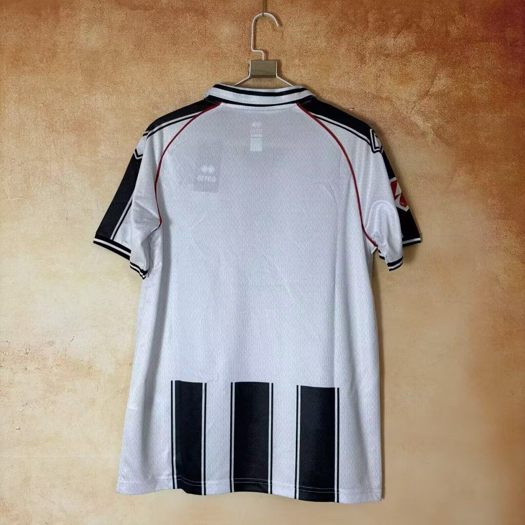 Castellón 25/26 Black/White Stripes Home Jersey