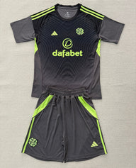 Celtic 25/26 Black Goalkeeper Kids Jersey Set