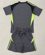 Celtic 25/26 Black Goalkeeper Kids Jersey Set