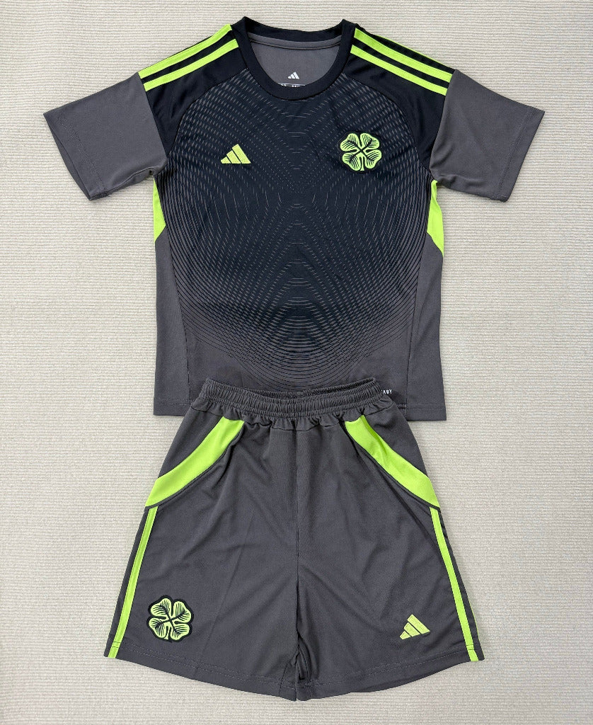 Celtic 25/26 Black Goalkeeper Kids Jersey Set