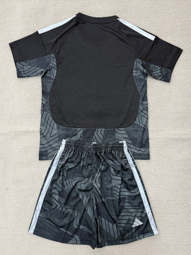 Celtic 26/27 Black/Gray/3 White Stripes Goalkeeper  Kids Jersey Set