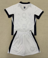 Chelsea 25/26 White Lion Kids Jersey Set