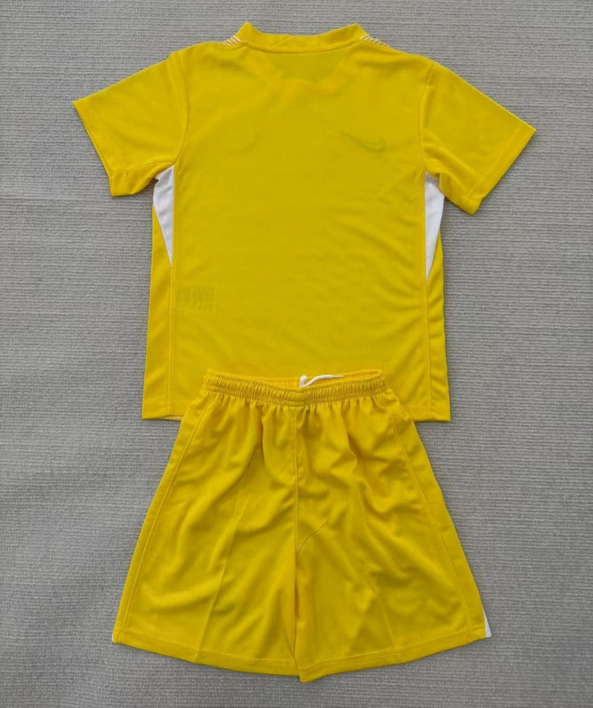 Chelsea 25/26 Yellow Goalkeeper Kids Jersey Set
