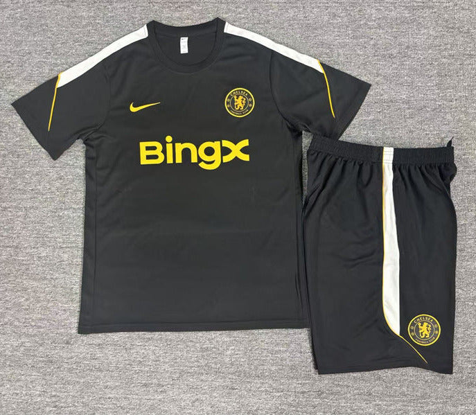 Chelsea 26/27 Black/Yellow Training Kids Jersey Set