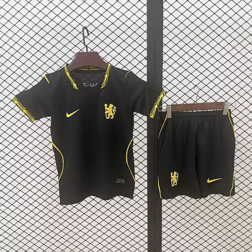 Chelsea 26/27 Black/Yellow Trim Away Kids Jersey Set