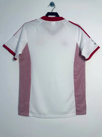 China 2002 Retro White/Red Home Jersey