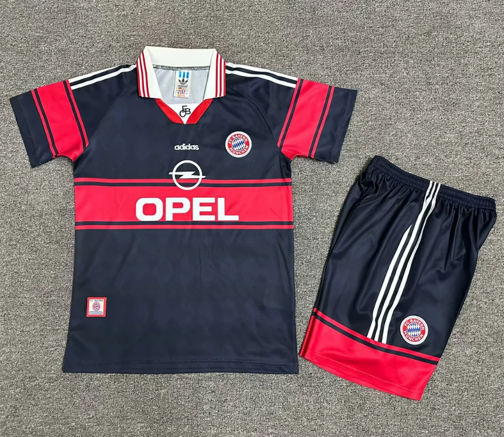 FC Bayern Munich 1997/99 Vintage Retro Home Kids Jersey Set