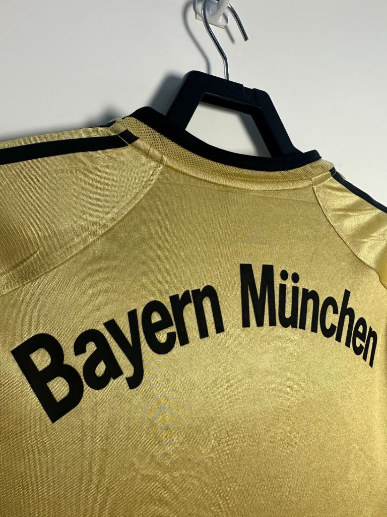 FC Bayern Munich 2003/04 Vintage Retro Away Jersey - Concept Kits