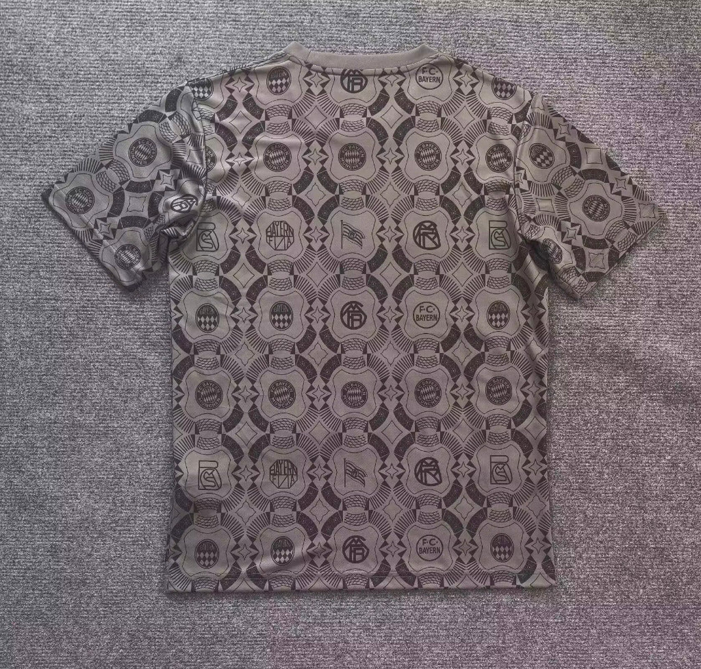 FC Bayern Munich 25/26 Black Pre-Match Jersey