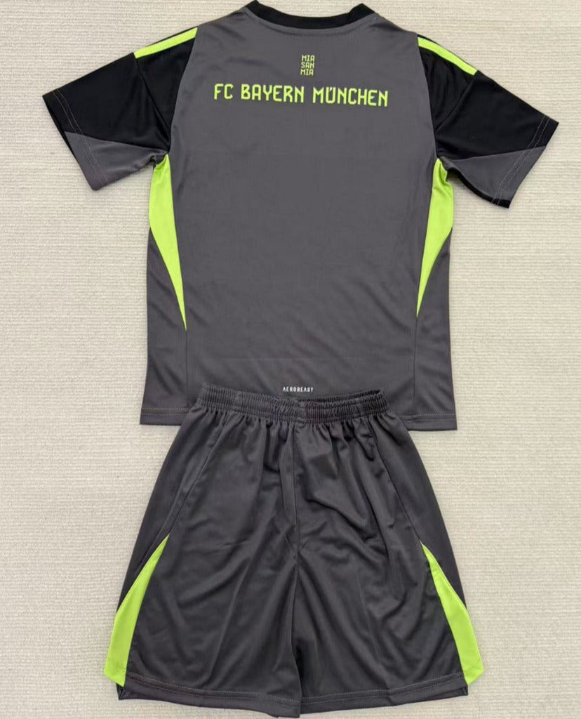 FC Bayern Munich 25/26 Goalkeeper Black Kids Kit - Concept Kits