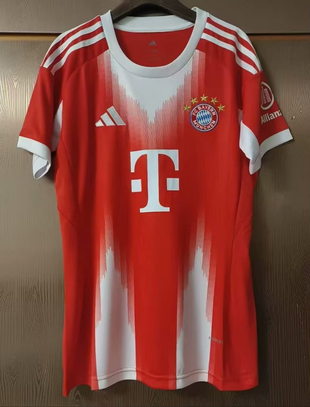 FC Bayern Munich 25/26 Red Home Women Jersey