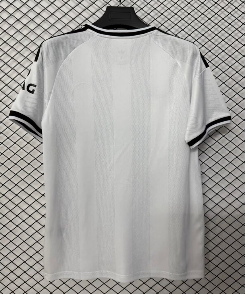 Frankfurt 26/27 White/classic Black Trim Away Jersey