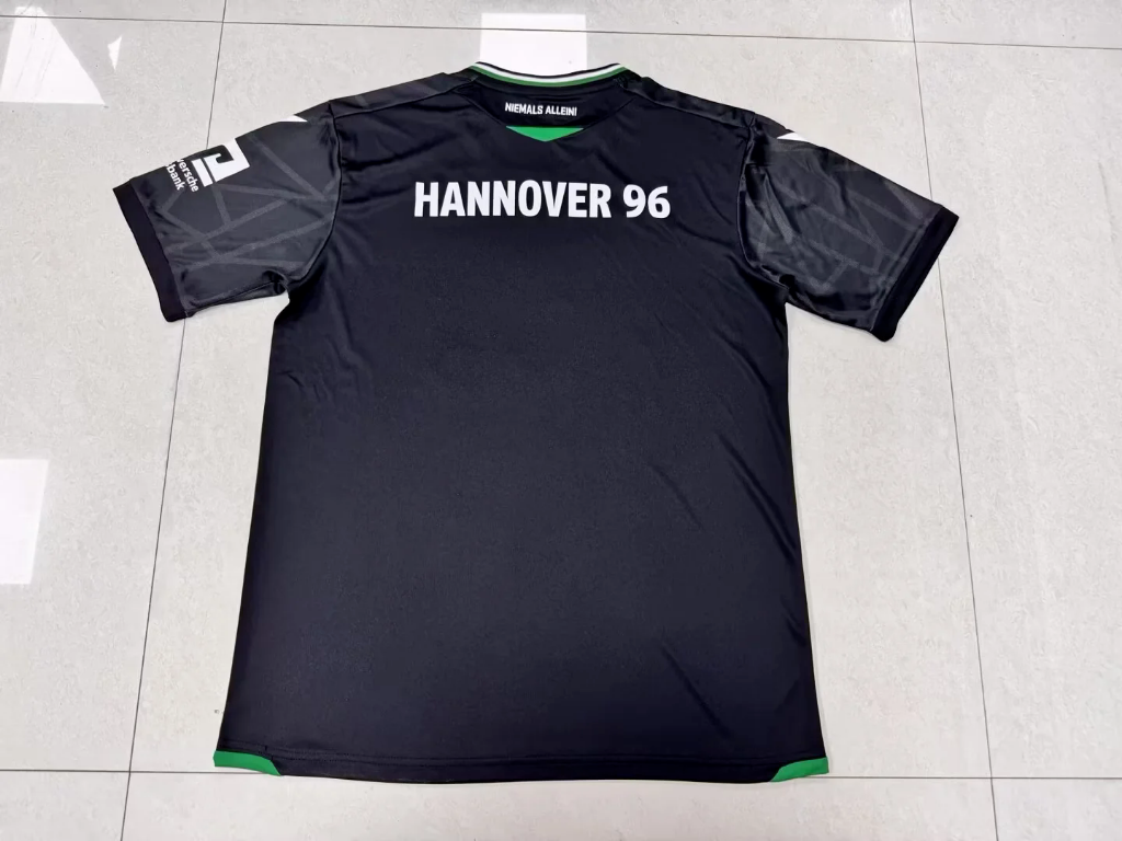 Hannover 96 25/26 Black/Green Away Jersey