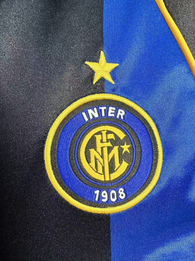Inter Milan 2001/02 Vintage Retro Home Stadium Jersey
