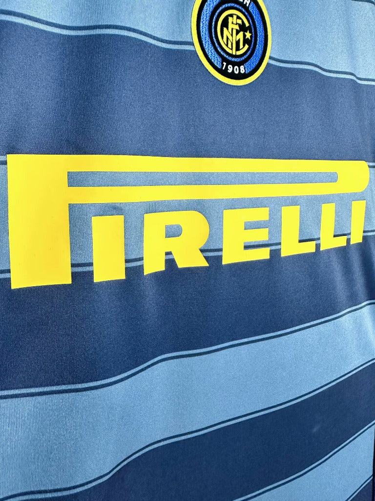 Inter Milan 2004/05 Vintage Retro Second Away Jersey