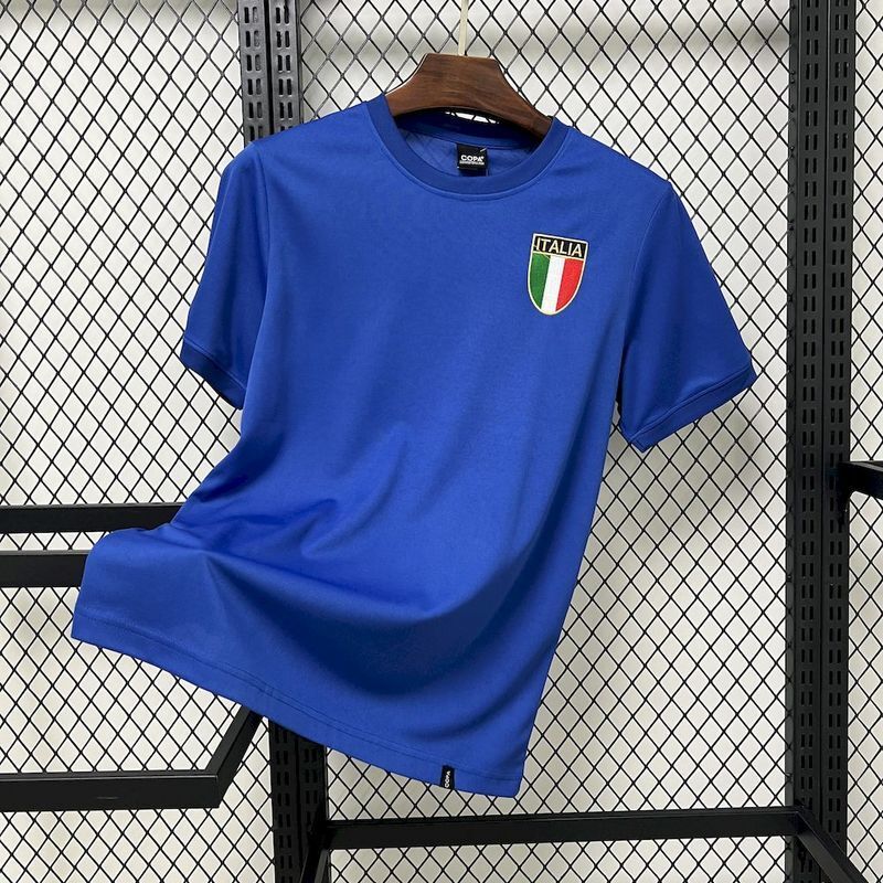 Italy 1982 Vintage Retro Blue Home Jersey