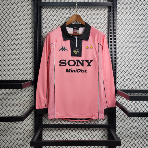 Juventus 1997/98 Vintage Retro Away Long Sleeve Jersey