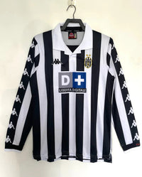 Juventus 1999/00 Vintage Retro Home Jersey