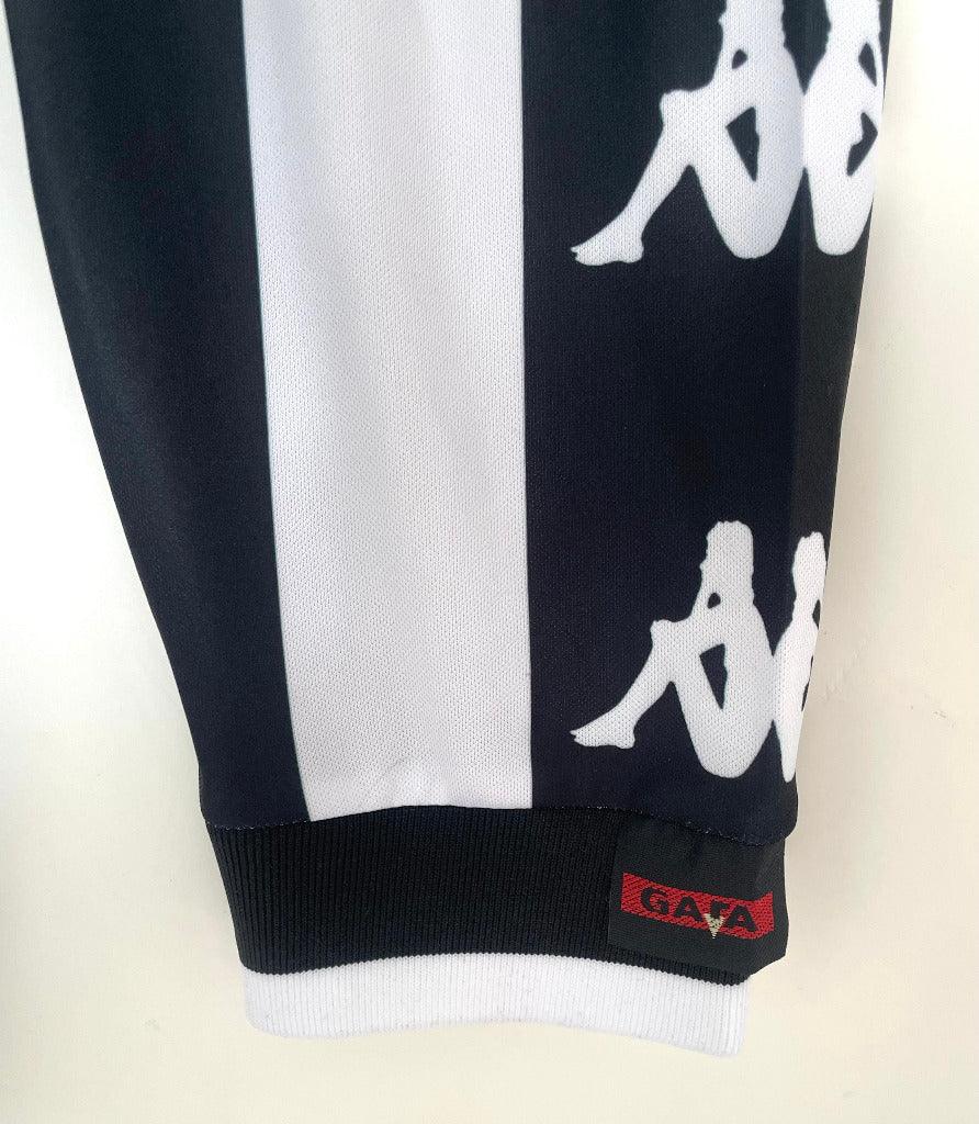 Juventus 1999/00 Vintage Retro Home Jersey
