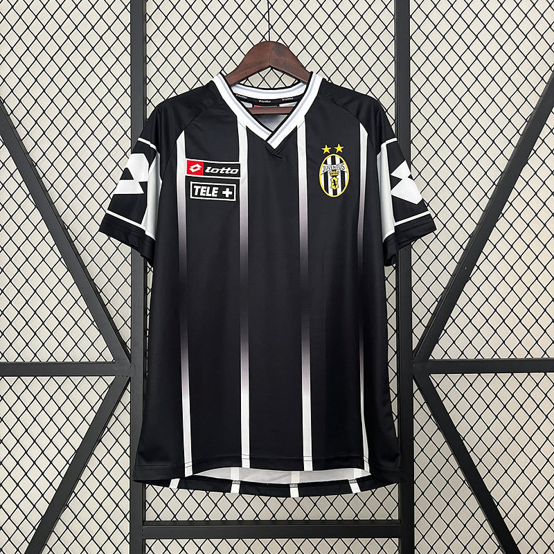Juventus 2000/01 Vintage Retro Training Jersey