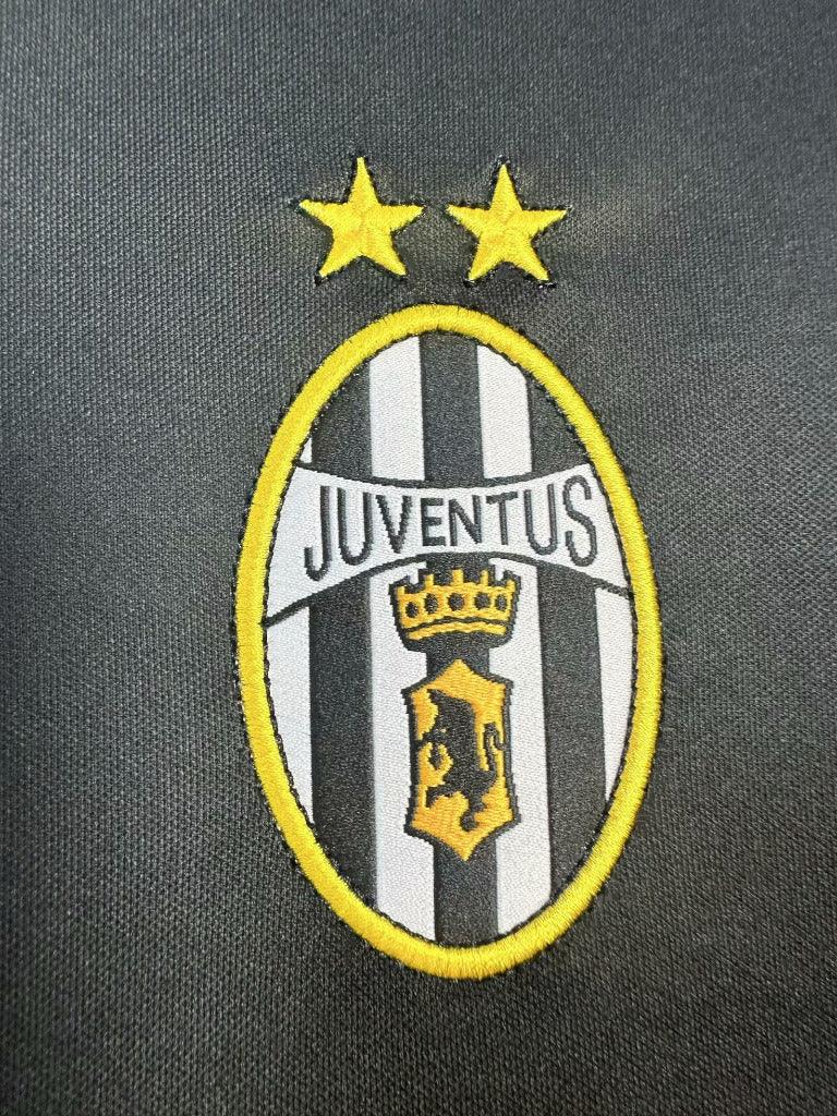 Juventus 2001/02 Vintage Retro Away Jersey