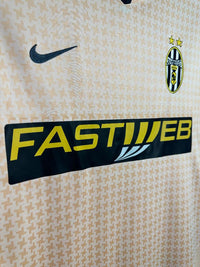 Juventus 2003/04 Vintage Retro Away Jersey