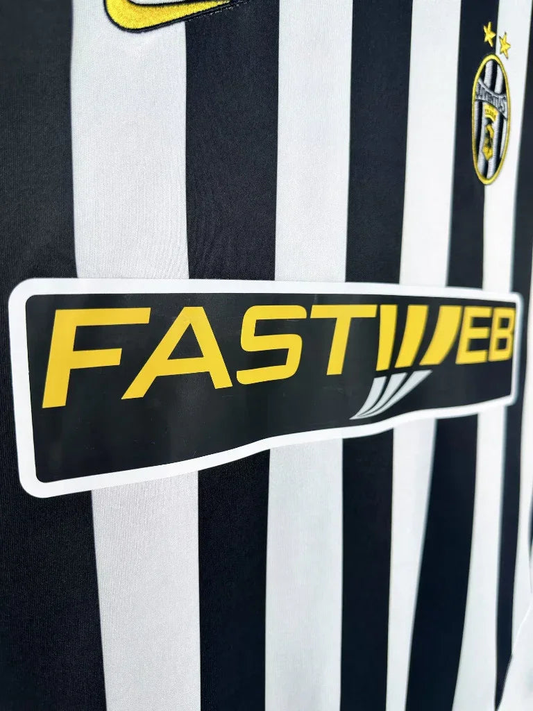 Juventus 2003/04 Vintage Retro Home Jersey