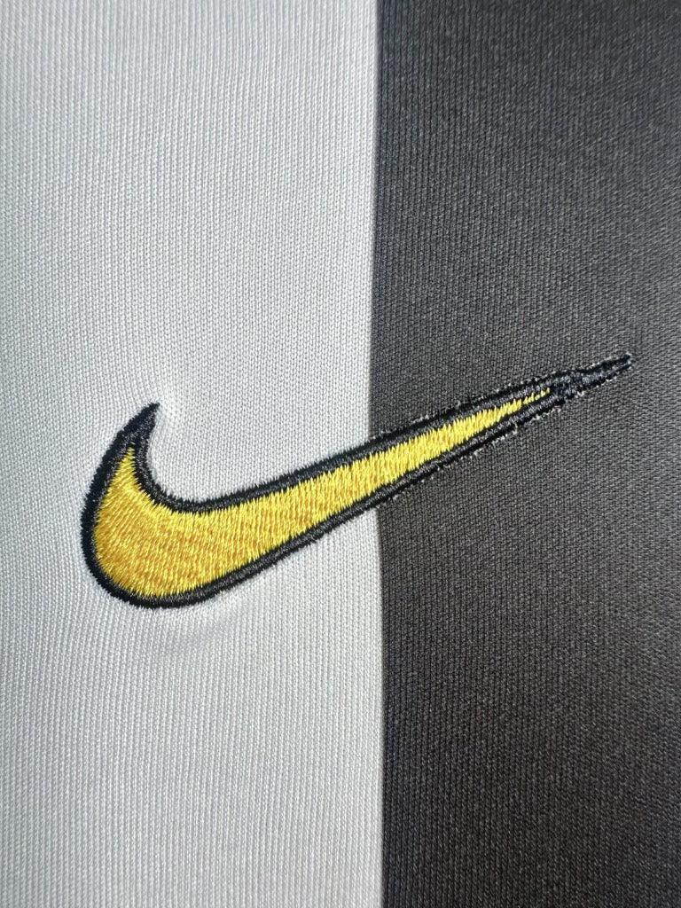 Juventus 2003/04 Vintage Retro Home Jersey