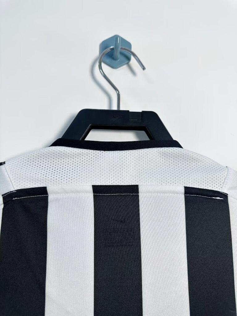 Juventus 2003/04 Vintage Retro Home Jersey