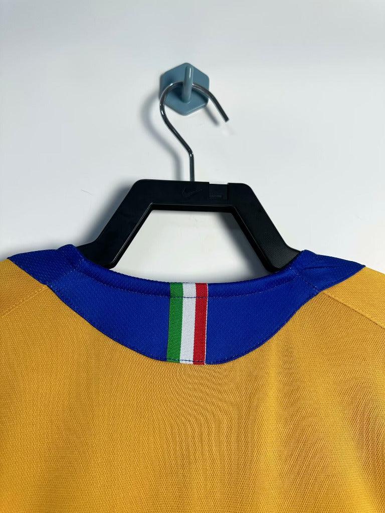 Juventus 2005/06 Vintage Retro Second Away Game Jersey