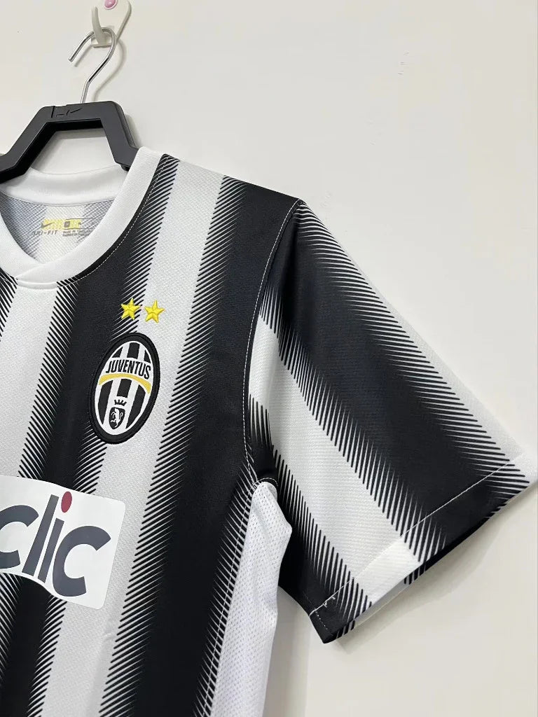Juventus 2011/12 Vintage Retro Home Jersey