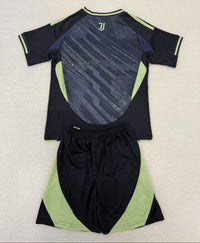 Juventus 25/26 Kids Black/Green Jersey Set