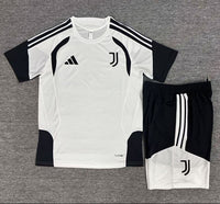 Juventus 26/27 White/Black Training Kids Jersey Set