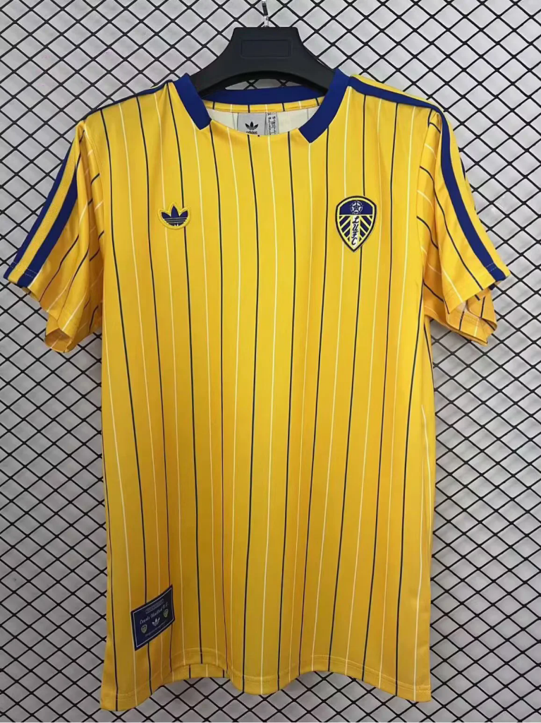 Leeds United 25/26 Retro Yellow Jersey