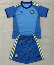 Leeds United 26/27 Blue/Yellow Stripes Goalkeeper Kids Jersey Set