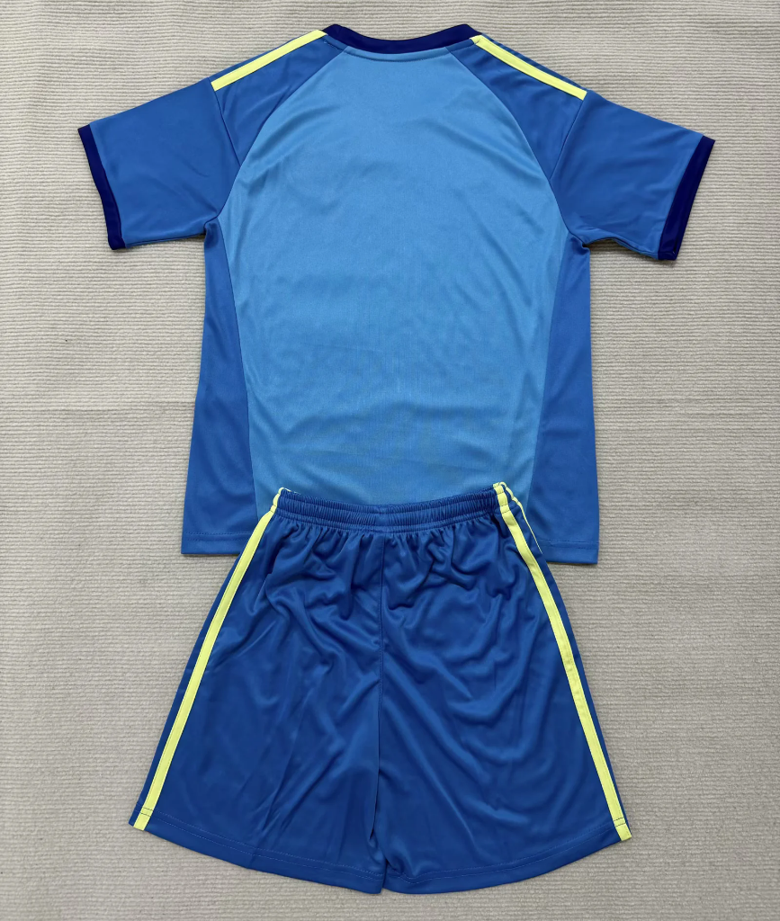 Leeds United 26/27 Blue/Yellow Stripes Goalkeeper Kids Jersey Set