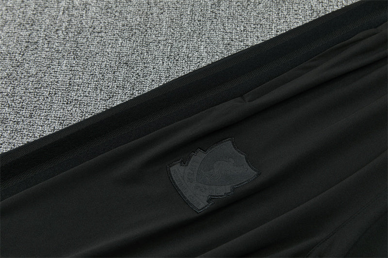 Liverpool 26/27 All-Black Training Tracksuit Set