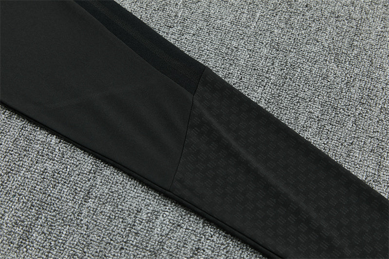 Liverpool 26/27 All-Black Training Tracksuit Set