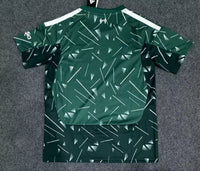 Liverpool 26/27 Green/White Stripes Goalkeeper Jersey