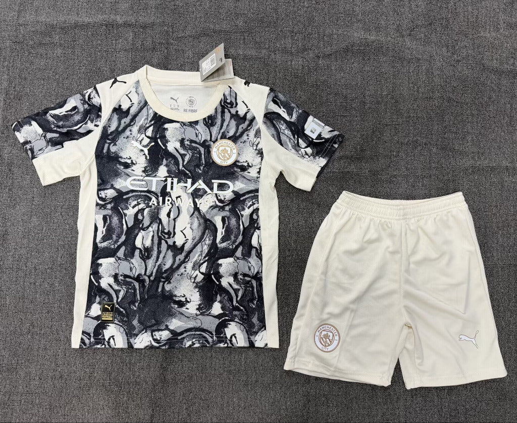 Manchester City 25/26 Horse Graphic Kids Jersey Set