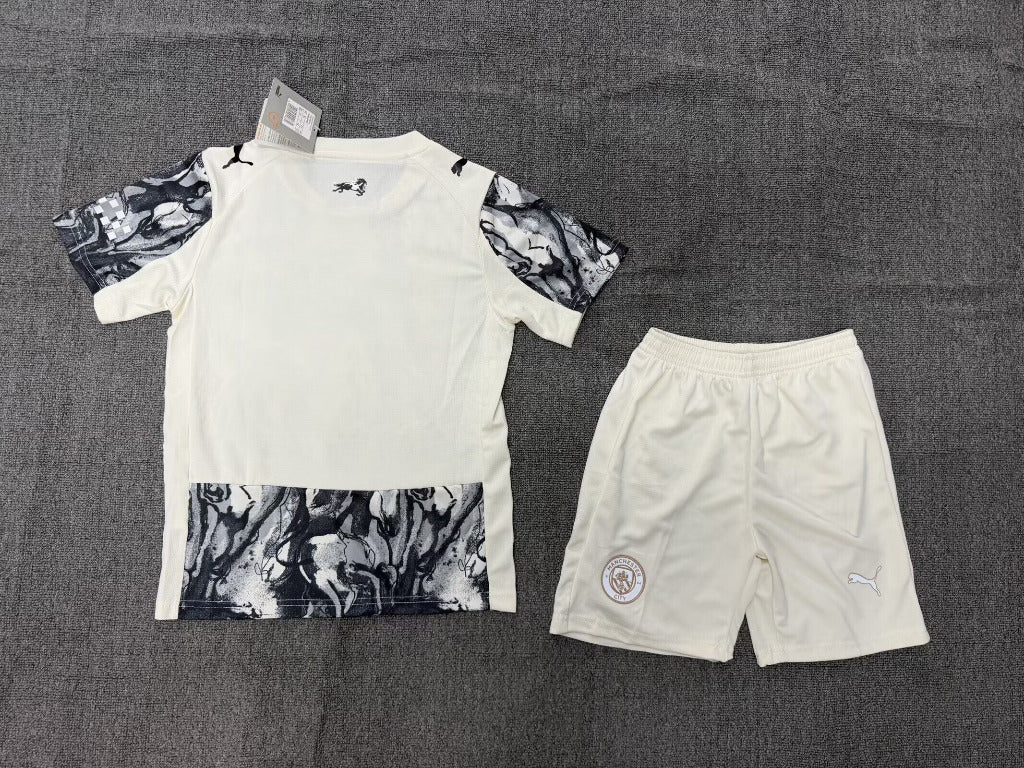 Manchester City 25/26 Horse Graphic Kids Jersey Set