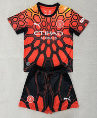 Manchester City 26/27 Orange/Black Honeycomb Goalkeeper Kids Jersey Set